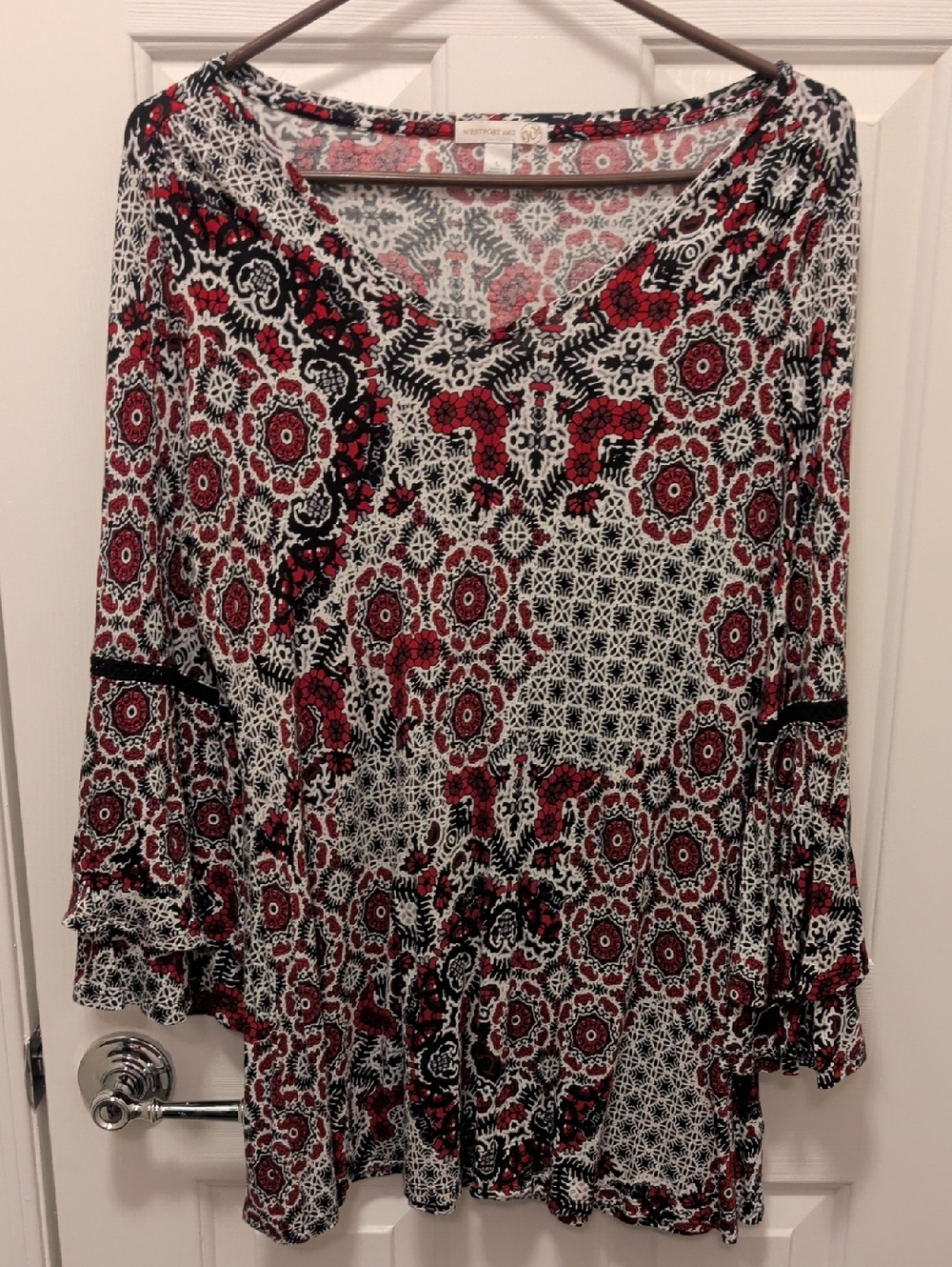 Women's Red Black and White Printed V-Neck Tunic